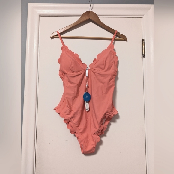 Cupshe - Strawberry Fields Forever Scalloped One Piece Swimsuit - Large NWT - Picture 3 of 5